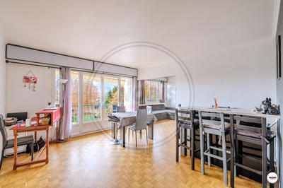 Appartement - 93 m² - 4 pièces