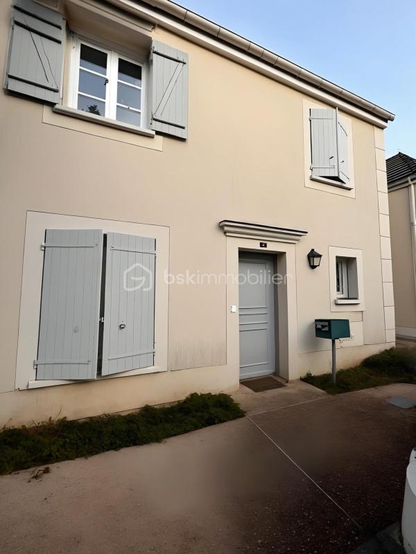 Maison - 83 m² - 4 pièces