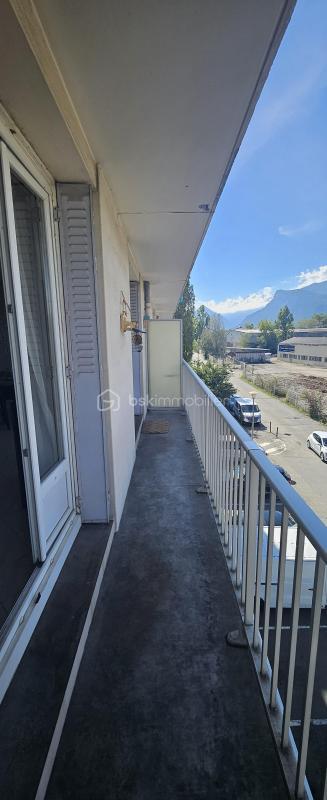 Appartement - 72 m² - 3 pièces