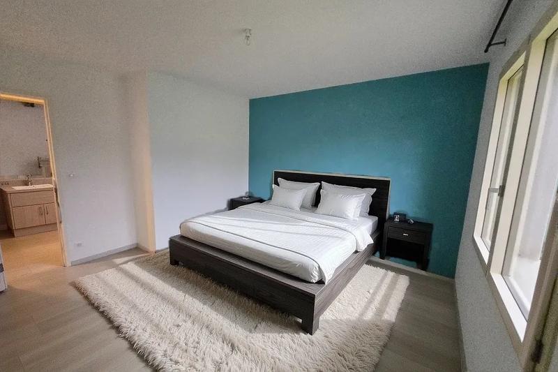 Maison - 206 m² - 7 pièces