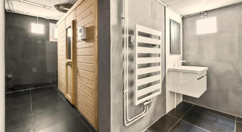 Maison - 307 m² - 10 pièces