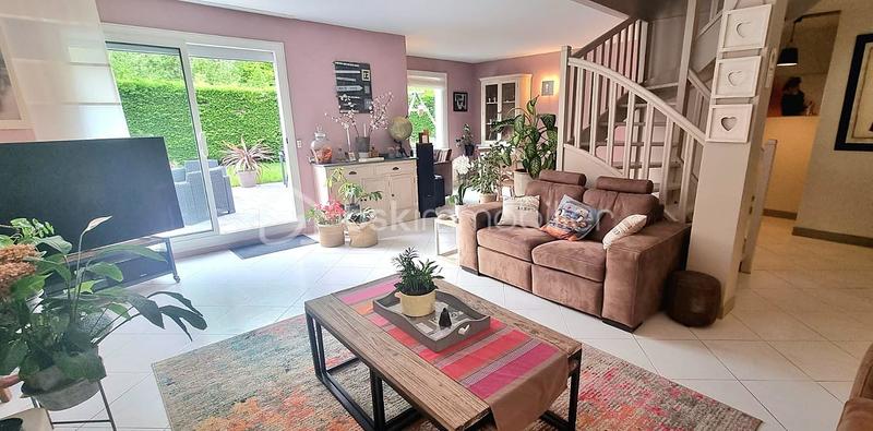 Maison - 165 m² - 6 pièces