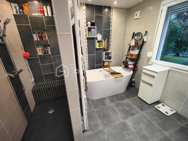 Villa - 169 m² - 6 pièces