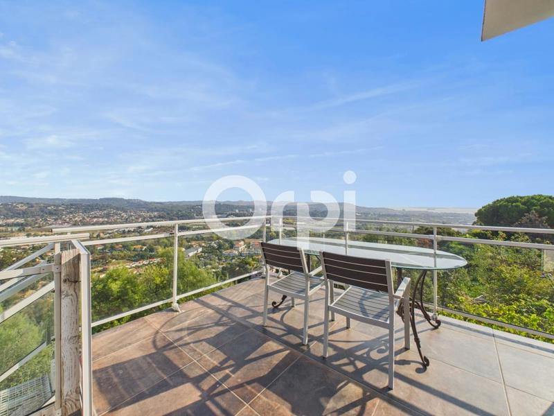 Villa - 260 m² - 5 pièces