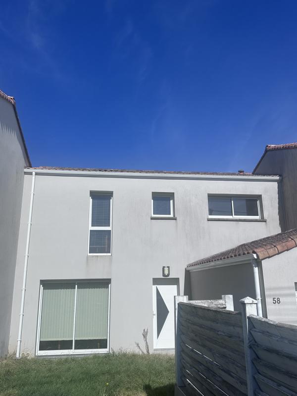 Maison - 92 m² - 5 pièces