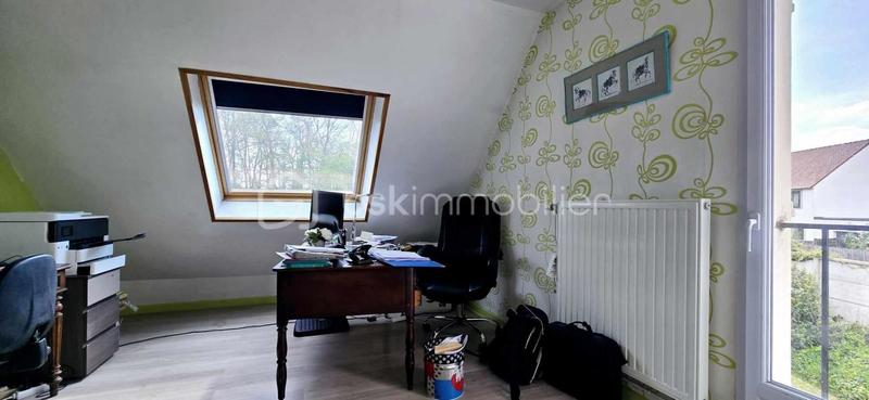 Maison - 300 m² - 8 pièces