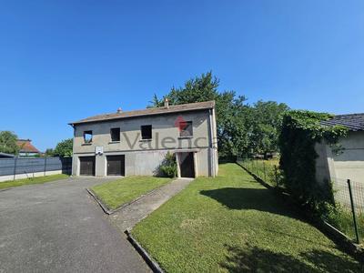 Maison - 138 m² - 7 pièces