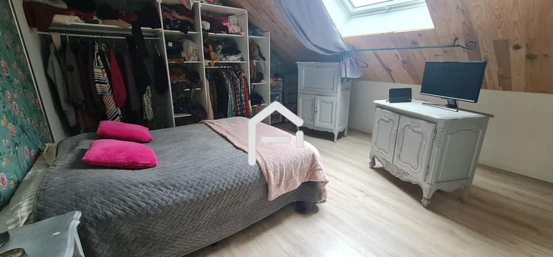 Maison - 400 m² - 16 pièces