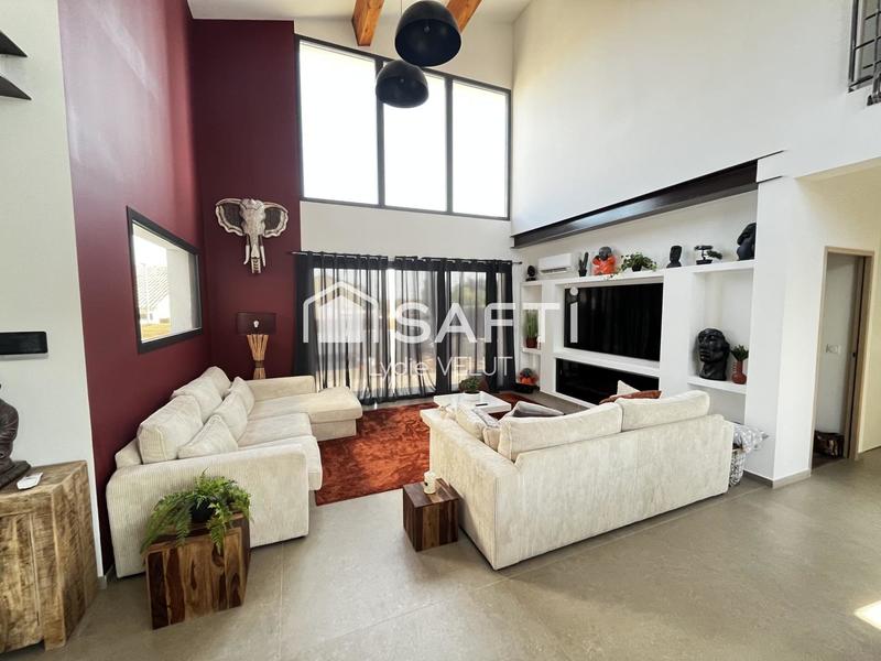 Maison - 136 m² - 5 pièces