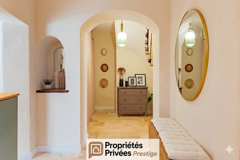 Propriété - 202 m² - 6 pièces