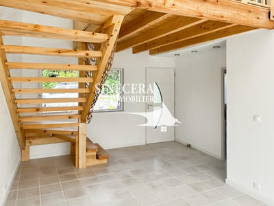 Maison - 170 m² - 8 pièces