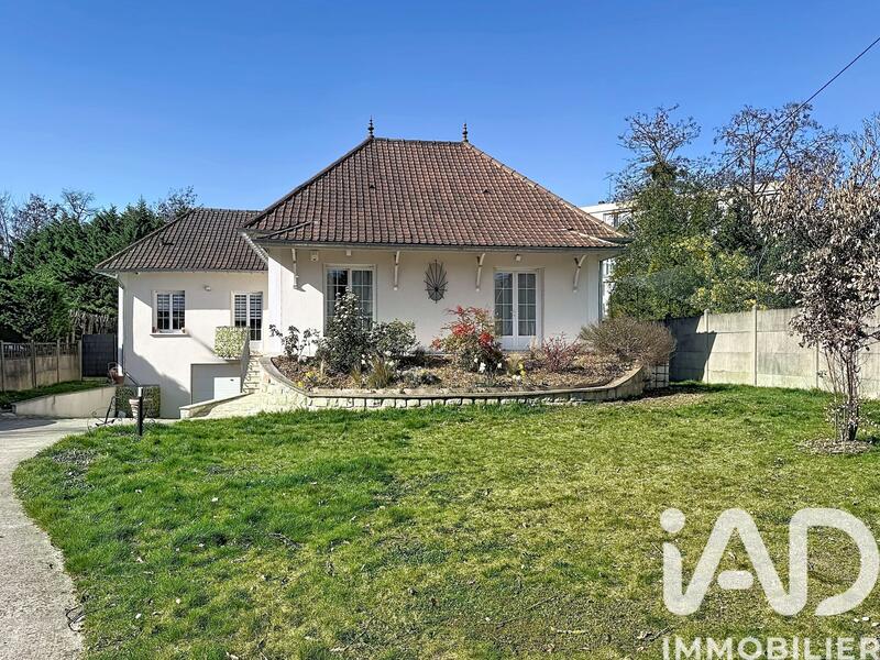 Maison - 180 m² - 6 pièces