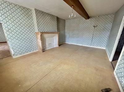 Maison traditionnelle - 200 m² - 8 pièces