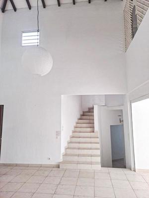 Maison - 200 m² - 6 pièces