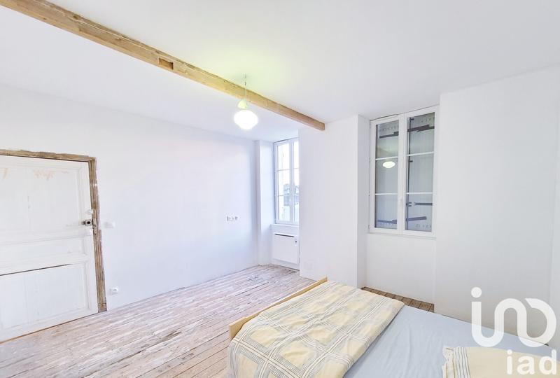 Maison - 245 m² - 6 pièces