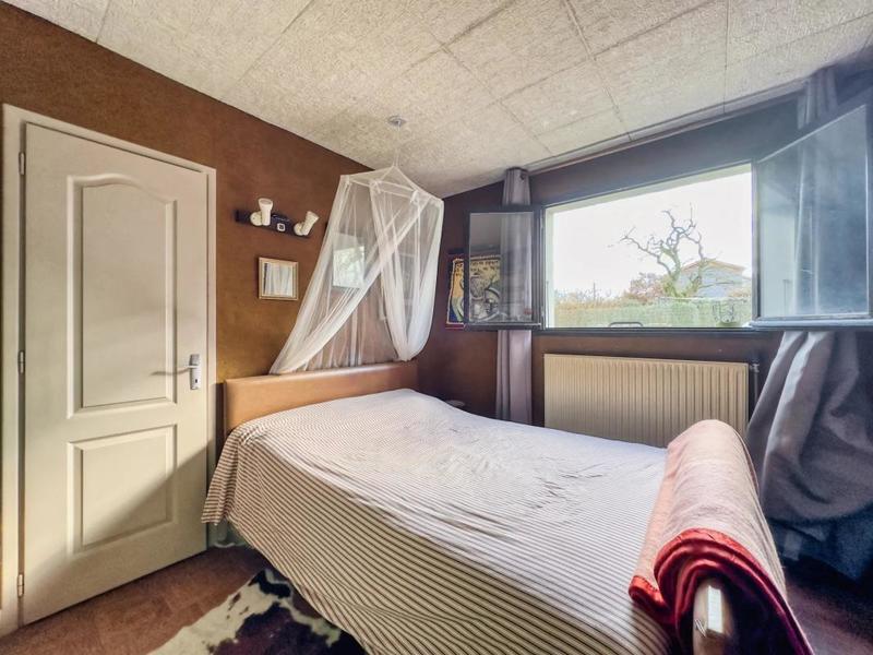 Maison - 203 m² - 7 pièces