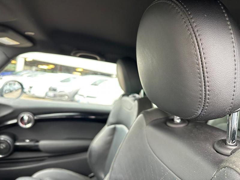 Mini Mini III (F56) 1.5 136 Cooper Pack Chili