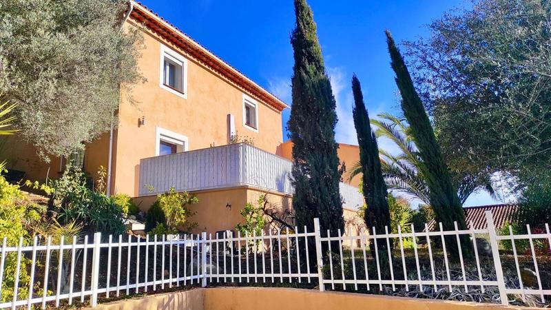 Villa - 130 m² - 5 pièces