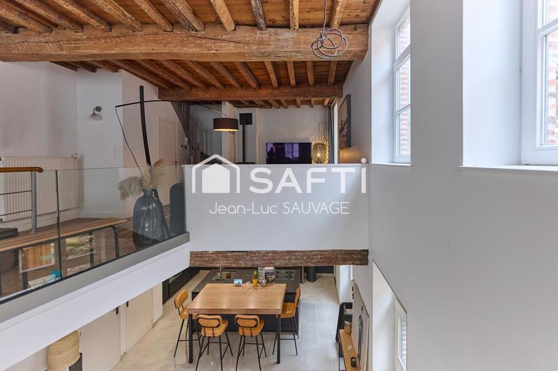 Maison - 259 m² - 9 pièces