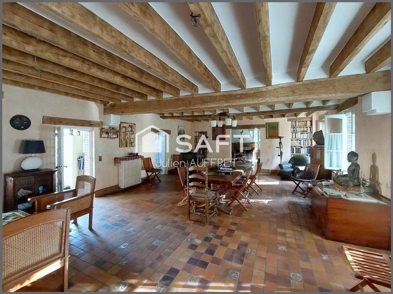 Maison - 282 m² - 11 pièces