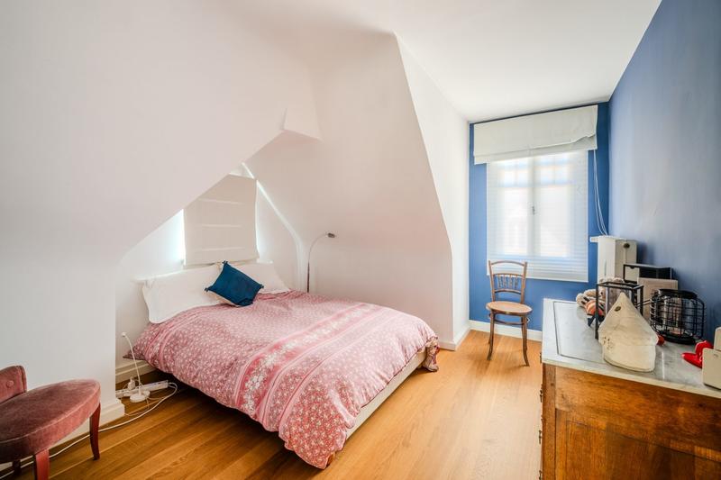 Maison - 500 m² - 9 pièces