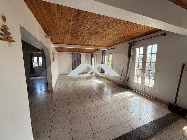 Maison - 180 m² - 5 pièces