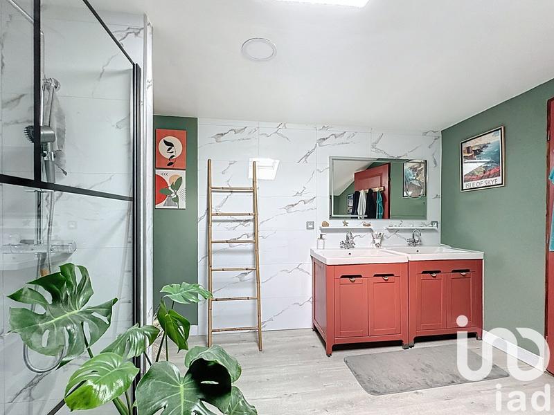 Maison - 177 m² - 6 pièces