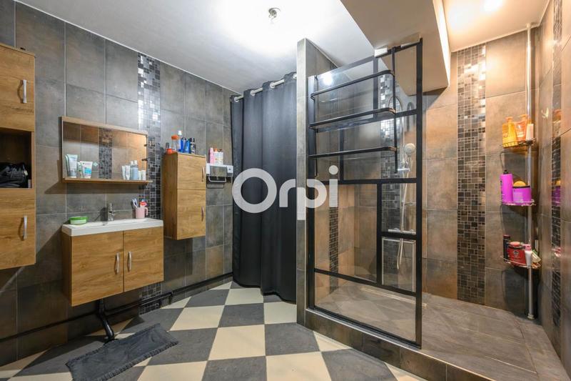 Maison - 136 m² - 4 pièces