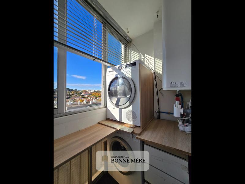 Appartement - 57 m² - 3 pièces