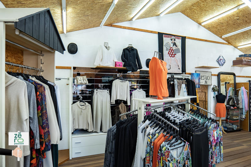 Fonds de commerce - Magasins - 150 m²