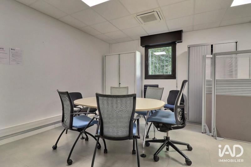 Bureau - 998 m²