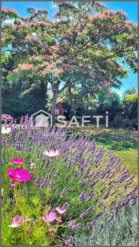 Maison - 228 m² - 7 pièces