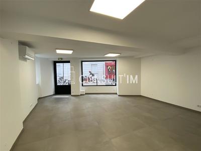 Local commercial - 214 m²