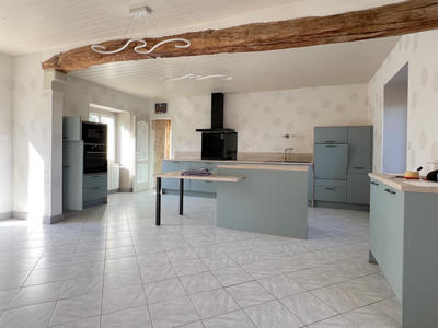 Maison - 185 m² - 6 pièces