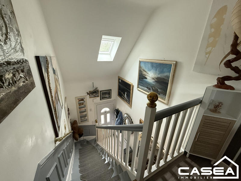 Maison - 99 m² - 5 pièces