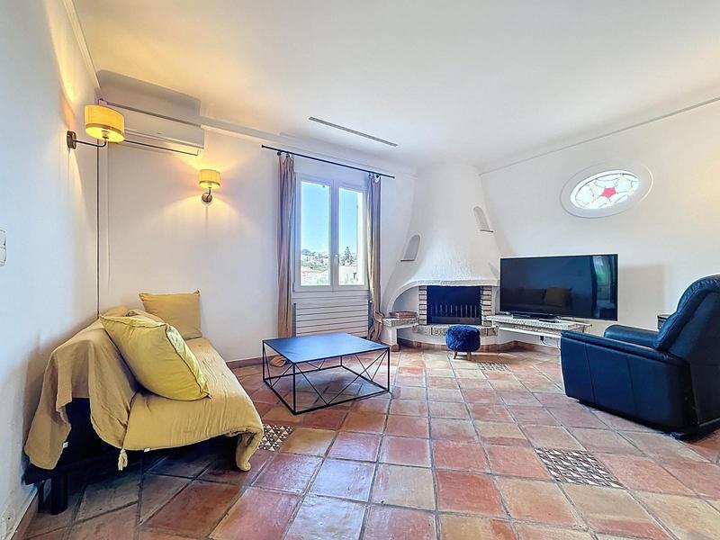 Villa - 170 m² - 6 pièces