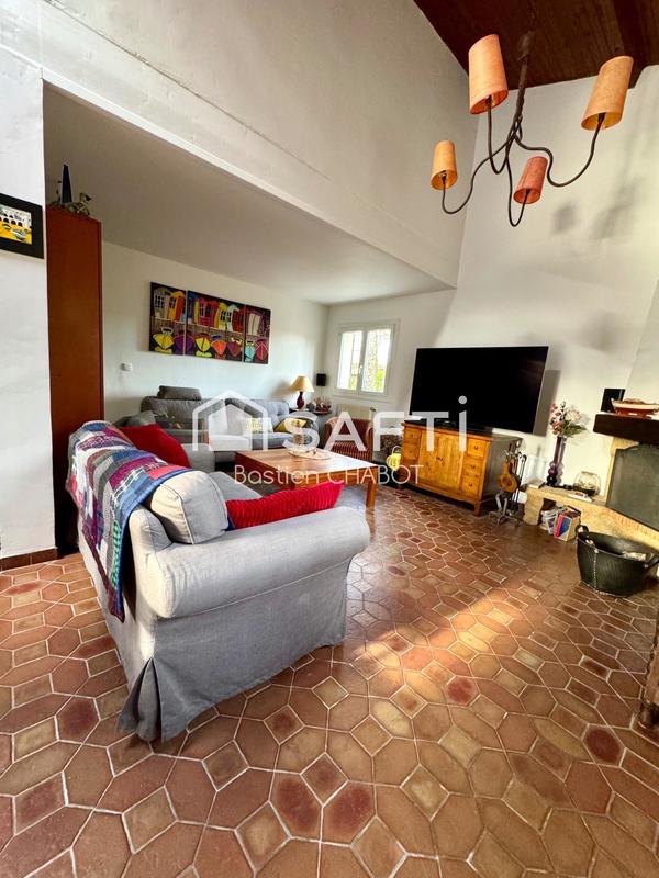 Maison - 162 m² - 6 pièces