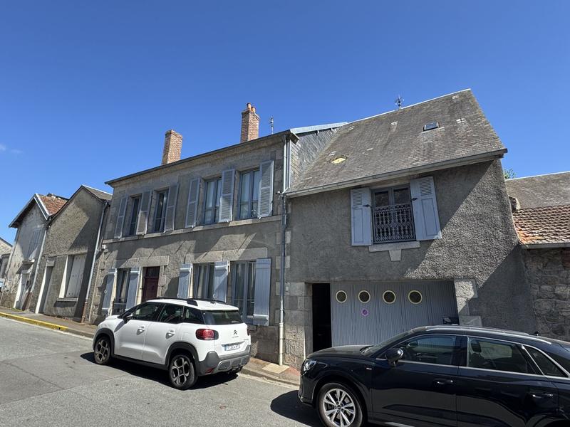 Maison - 197 m² - 8 pièces