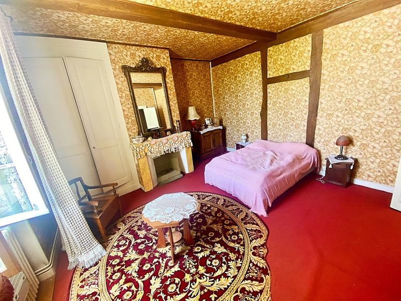 Maison de ville - 335 m² - 10 pièces