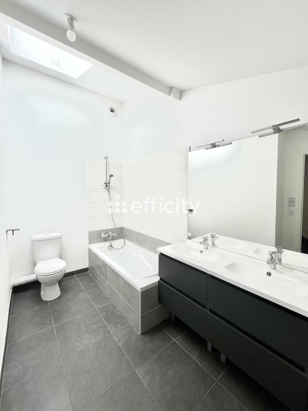 Appartement - 93 m² - 4 pièces