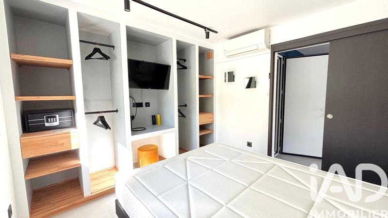 Maison - 319 m² - 9 pièces