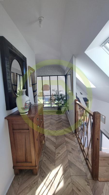 Maison - 152 m² - 6 pièces