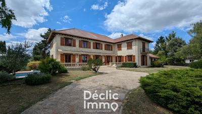 Viager - Villa - 424 m² - 10 pièces