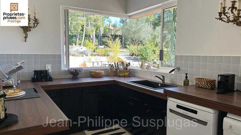 Villa - 298 m² - 7 pièces