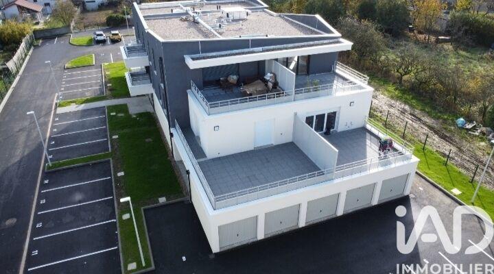 Appartement - 80 m² - 4 pièces