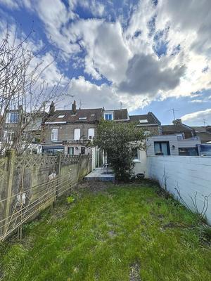 Maison - 110 m² - 6 pièces