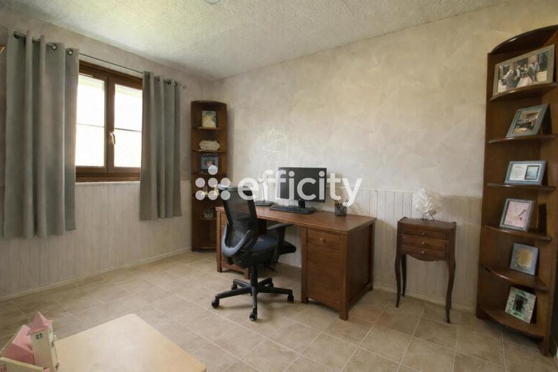 Maison - 110 m² - 6 pièces