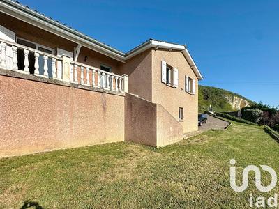 Maison - 203 m² - 5 pièces