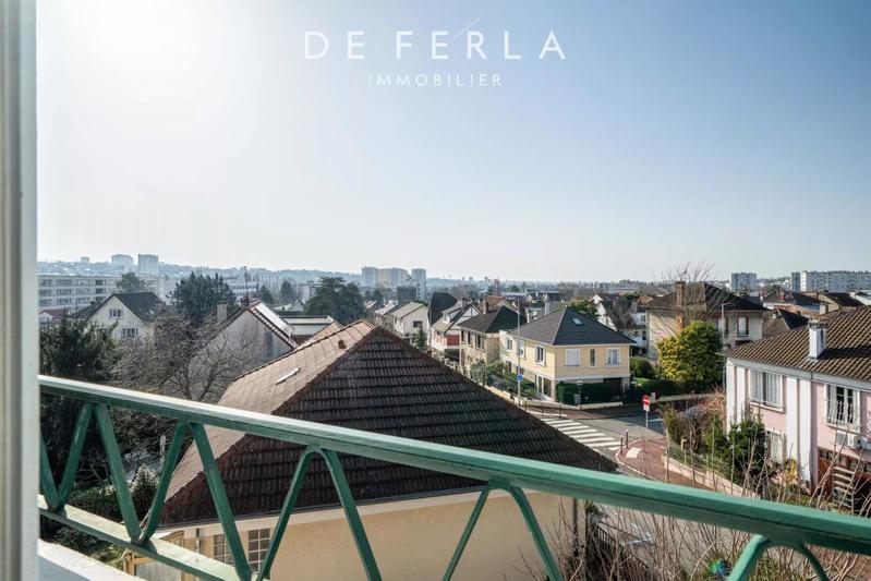 Maison - 201 m² - 10 pièces