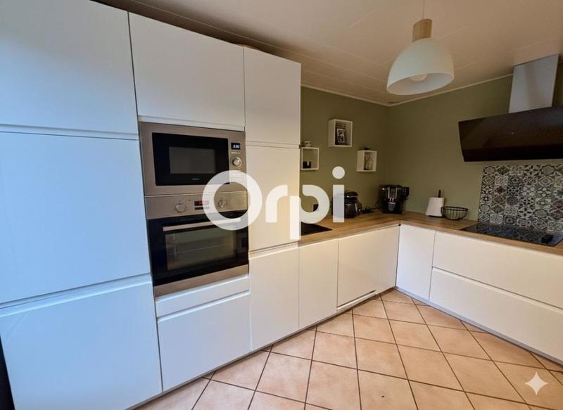 Maison - 93 m² - 4 pièces